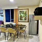 Apartamento De 2 Habitaciones, Sector El Laguito